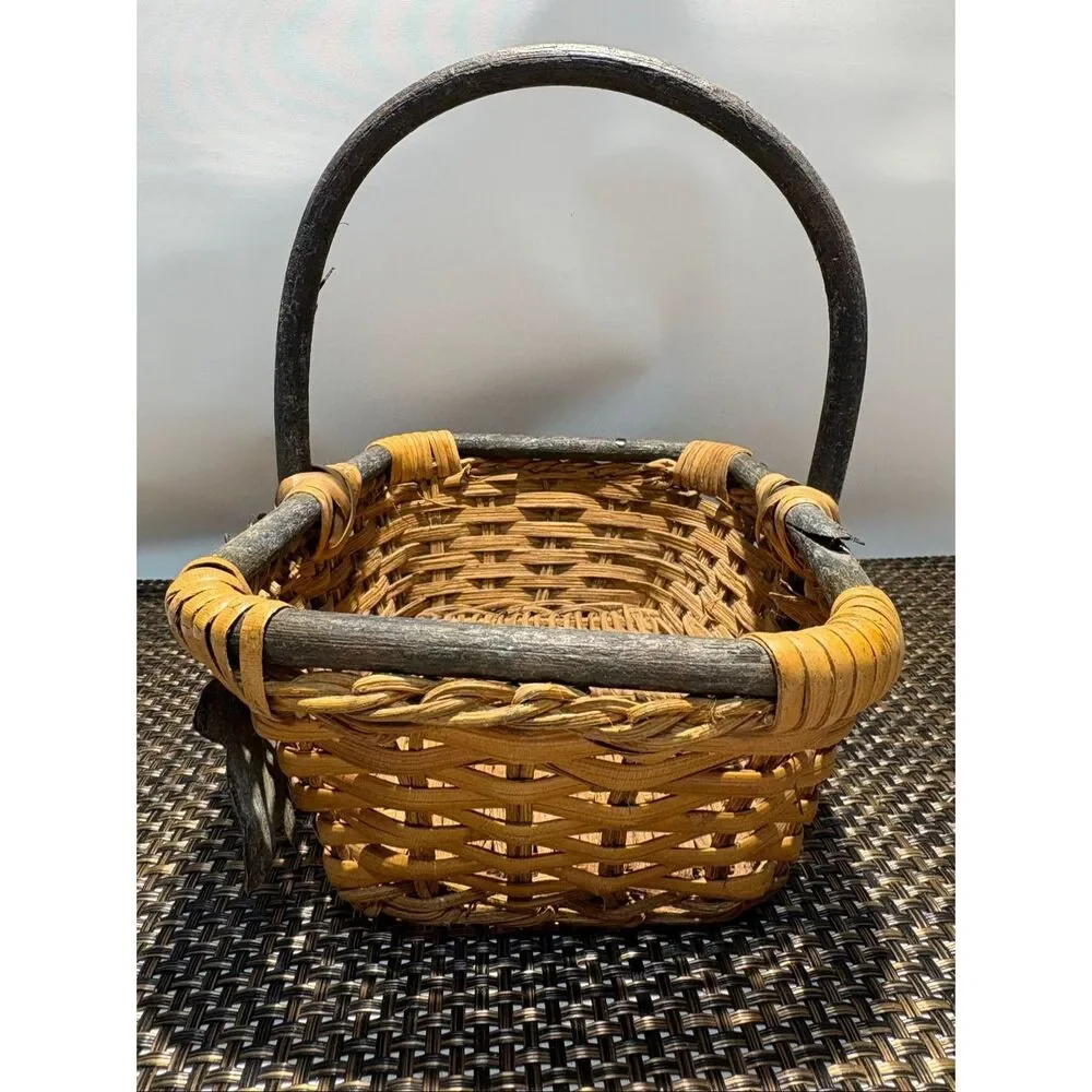 Small basket